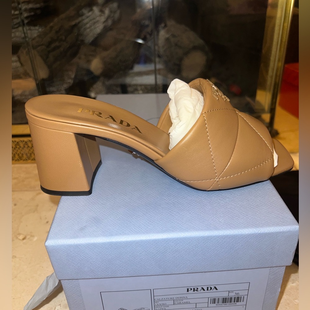 Quilted Nappa Leather Heeled Sandals Size 6 Color Caramel - Picture 5 of 8